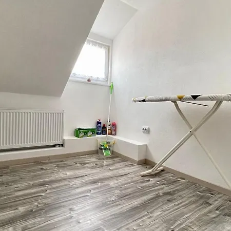 Ferienwohnungmonteurwohnung 公寓 *